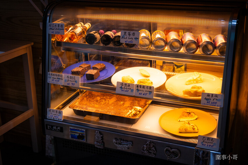 中壢輕食咖啡廳DIY手作-Art Wall Milla 米菈手工藝術 DIY Café，各式咖啡飲品及輕食甜點都非常棒，而且還能一秒讓你踏進夢幻繽紛的手作藝品世界！ @圍事小哥的幸福相框