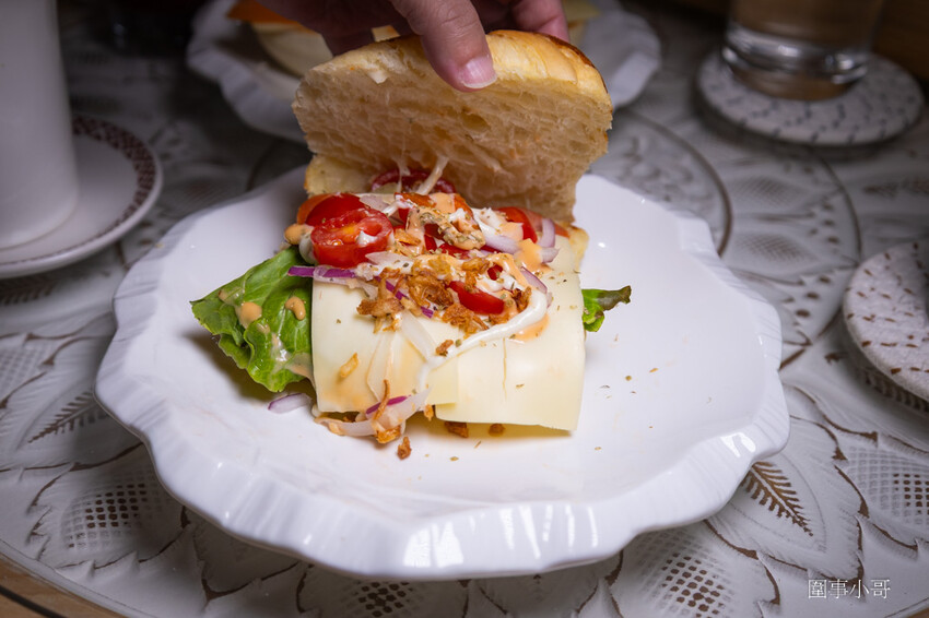 中壢輕食咖啡廳DIY手作-Art Wall Milla 米菈手工藝術 DIY Café，各式咖啡飲品及輕食甜點都非常棒，而且還能一秒讓你踏進夢幻繽紛的手作藝品世界！ @圍事小哥的幸福相框