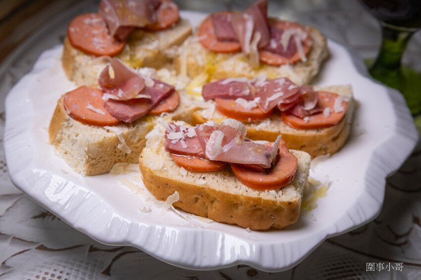 中壢輕食咖啡廳DIY手作-Art Wall Milla 米菈手工藝術 DIY Café，各式咖啡飲品及輕食甜點都非常棒，而且還能一秒讓你踏進夢幻繽紛的手作藝品世界！ @圍事小哥的幸福相框