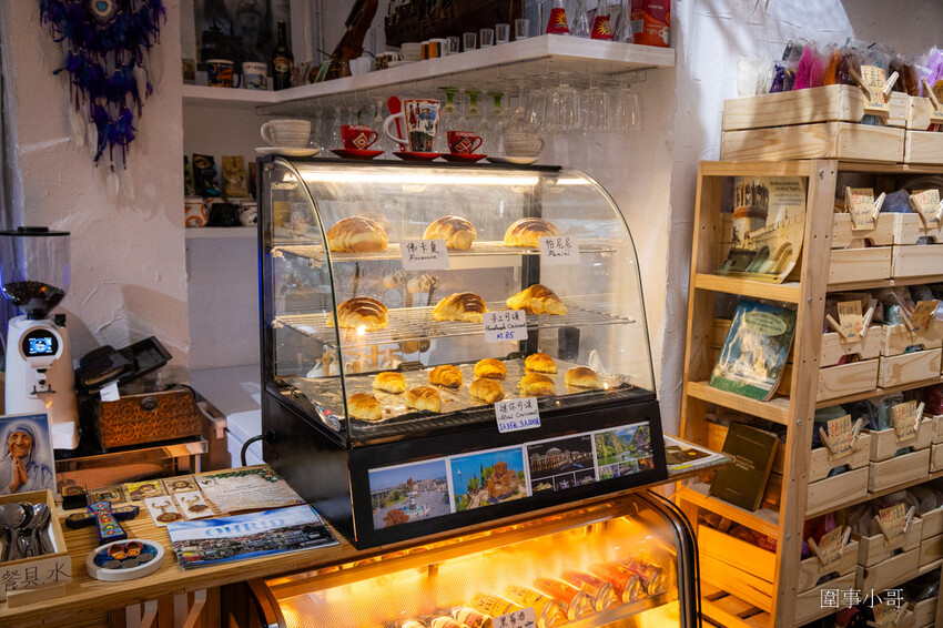 中壢輕食咖啡廳DIY手作-Art Wall Milla 米菈手工藝術 DIY Café，各式咖啡飲品及輕食甜點都非常棒，而且還能一秒讓你踏進夢幻繽紛的手作藝品世界！ @圍事小哥的幸福相框