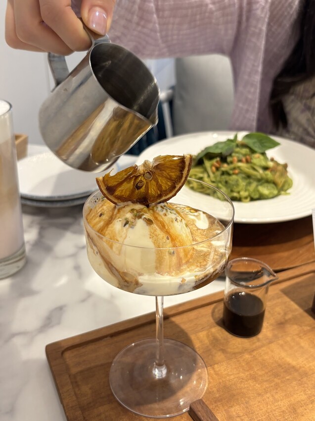 台北市信義區成真咖啡 ComeTrue CAFE ☕🍴台北微風廣場店新開幕