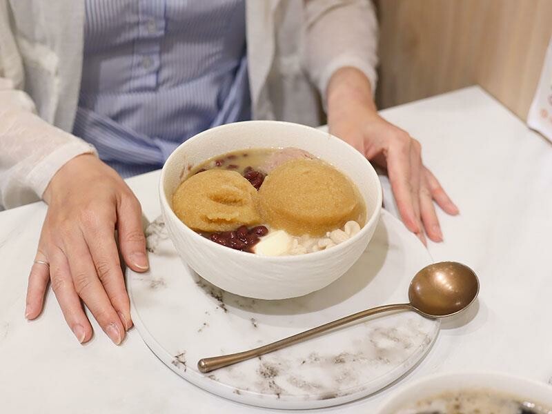 新竹竹北下午茶飴棠豆花！鮮奶凍加泰奶冰沙必吃，古早味甜品豆花控必吃。