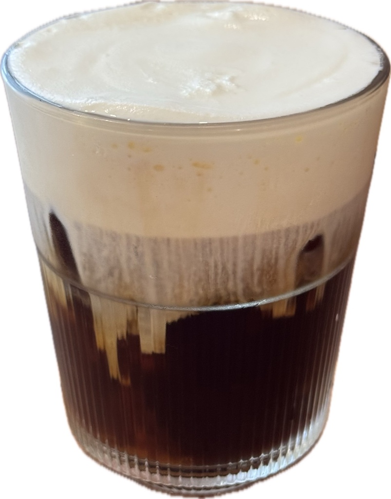 啡常美好咖啡。 美式咖啡+奶蓋.jpg 啡常美好咖啡。 美式咖啡+奶蓋.jpg