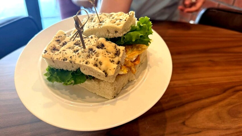 苑裡咖啡新亮點「啡常美好」,百年祖厝改造的苗栗咖啡廳