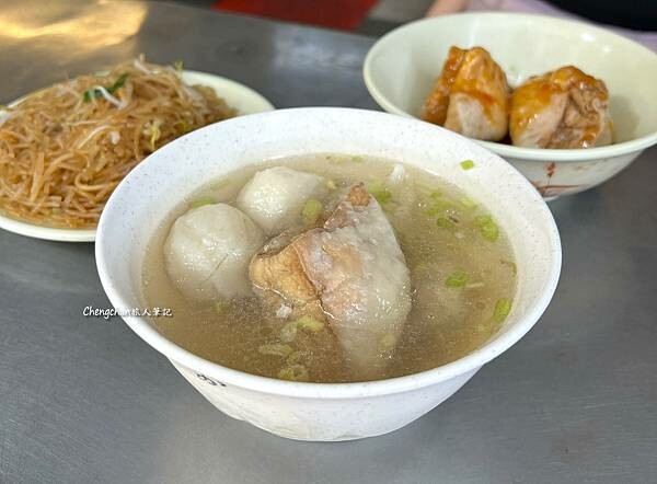 基隆【老店豆干包】銅板價的好味道，台式早餐的經典代表