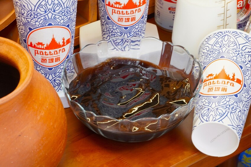 一杯搞定夏天！西瓜烏龍＆曼谷奶茶 仙草凍系列飲料強力推薦！｜