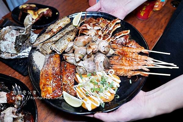 【雞老闆 桶仔雞－景美店】壽星吃雞啦！聚餐首選串燒桶仔雞專門店 (17).JPG