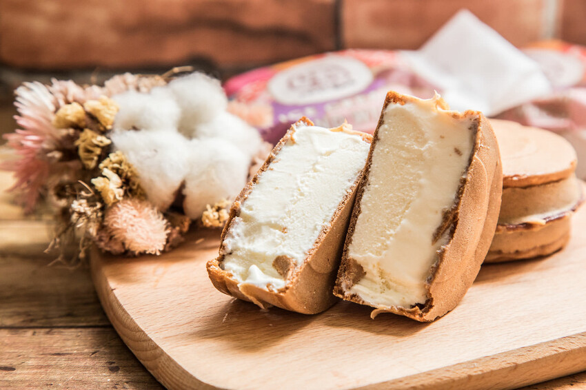 桃園紅豆小舖冰車輪餅!日夢幻甜點團購必搶,口感獨特酥脆冰涼。