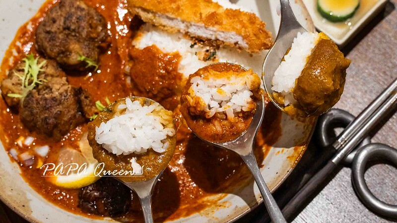 台中逢甲咖哩新選擇!茶嶋咖哩昭和懷舊風格,五種咖哩滿足味蕾。