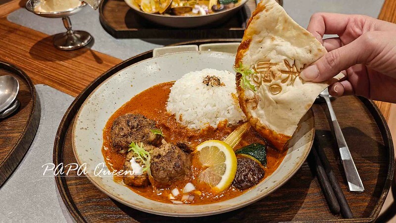 台中逢甲咖哩新選擇!茶嶋咖哩昭和懷舊風格,五種咖哩滿足味蕾。