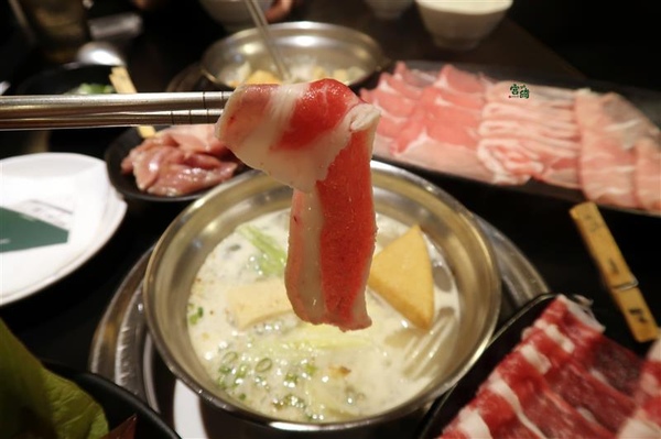 宮綺308 昆布の鍋：公館吃到飽 宮綺308火鍋 只要358肉肉吃到飽 平日優惠套餐超划算 不收一成吃到飽火鍋~