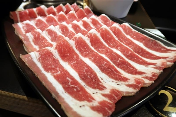 宮綺308 昆布の鍋：公館吃到飽 宮綺308火鍋 只要358肉肉吃到飽 平日優惠套餐超划算 不收一成吃到飽火鍋~