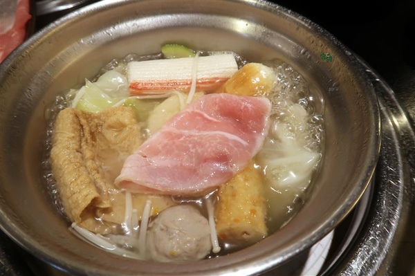 宮綺308 昆布の鍋：公館吃到飽 宮綺308火鍋 只要358肉肉吃到飽 平日優惠套餐超划算 不收一成吃到飽火鍋~