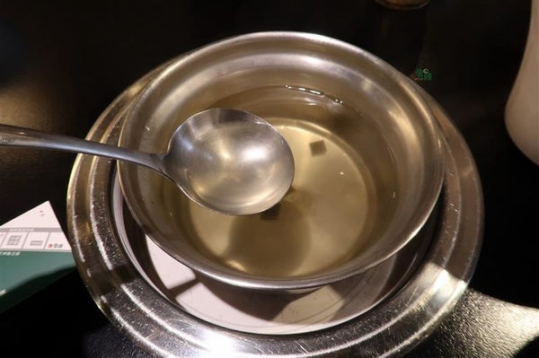 宮綺308 昆布の鍋：公館吃到飽 宮綺308火鍋 只要358肉肉吃到飽 平日優惠套餐超划算 不收一成吃到飽火鍋~