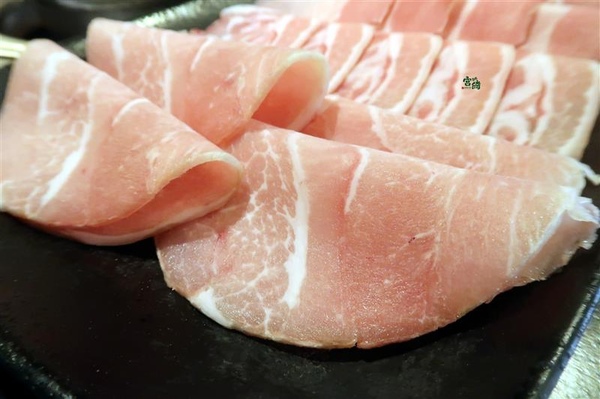 宮綺308 昆布の鍋：公館吃到飽 宮綺308火鍋 只要358肉肉吃到飽 平日優惠套餐超划算 不收一成吃到飽火鍋~