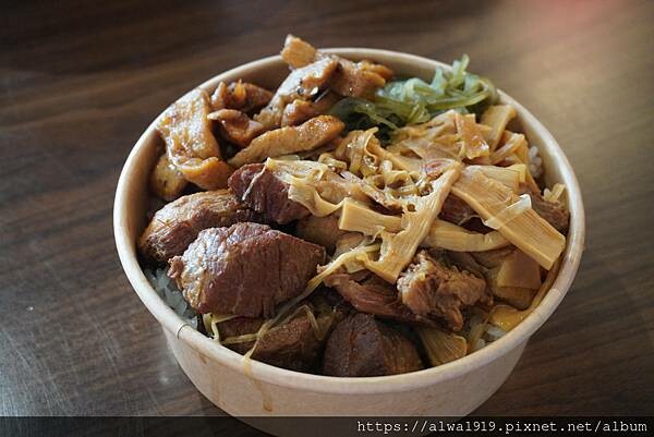 【桃園滷肉飯推薦】上座古傳滷肉飯|黑金滷汁、回憶系便當,吃一 【桃園滷肉飯推薦】上座古傳滷肉飯|黑金滷汁、回憶系便當,吃一