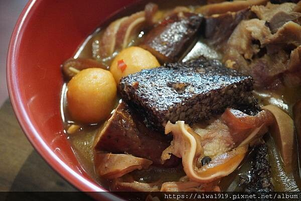 【桃園滷肉飯推薦】上座古傳滷肉飯|黑金滷汁、回憶系便當,吃一 【桃園滷肉飯推薦】上座古傳滷肉飯|黑金滷汁、回憶系便當,吃一