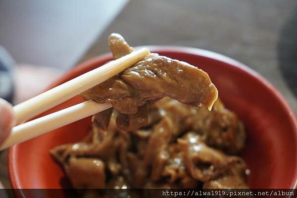 【桃園滷肉飯推薦】上座古傳滷肉飯|黑金滷汁、回憶系便當,吃一 【桃園滷肉飯推薦】上座古傳滷肉飯|黑金滷汁、回憶系便當,吃一