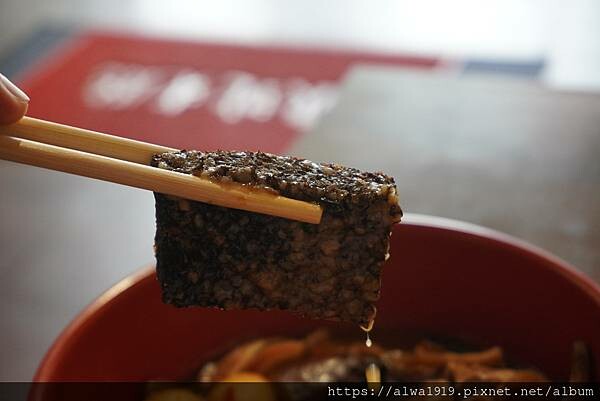 【桃園滷肉飯推薦】上座古傳滷肉飯|黑金滷汁、回憶系便當,吃一 【桃園滷肉飯推薦】上座古傳滷肉飯|黑金滷汁、回憶系便當,吃一