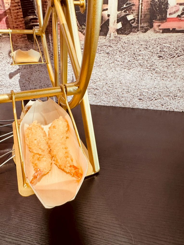 桃園龜山平價美食推薦!上座古傳滷肉飯專賣店超懷舊,古早摩天輪套餐。