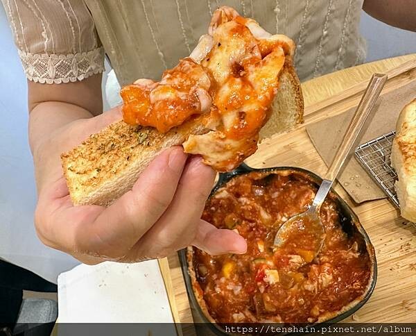 【林口龜山 澳式咖啡廳 早午餐(澳洲打工度假咖啡師】NoVA 【林口龜山 澳式咖啡廳 早午餐(澳洲打工度假咖啡師】NoVA