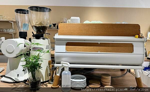 【林口龜山 澳式咖啡廳 早午餐(澳洲打工度假咖啡師】NoVA 【林口龜山 澳式咖啡廳 早午餐(澳洲打工度假咖啡師】NoVA