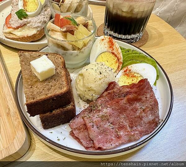 【林口龜山 澳式咖啡廳 早午餐(澳洲打工度假咖啡師】NoVA 【林口龜山 澳式咖啡廳 早午餐(澳洲打工度假咖啡師】NoVA