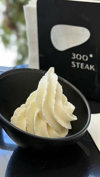 IMG_7143.jpg IMG_7143.jpg