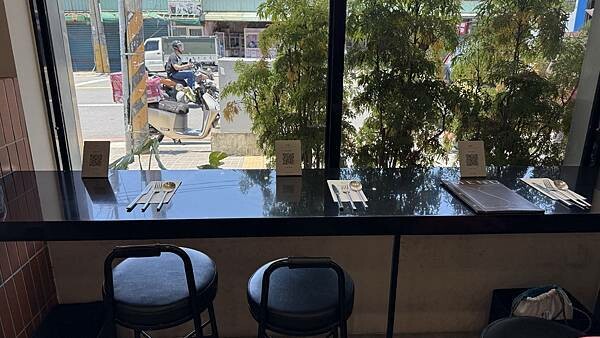 IMG_7106.jpg IMG_7106.jpg