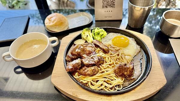 IMG_7136.jpg IMG_7136.jpg