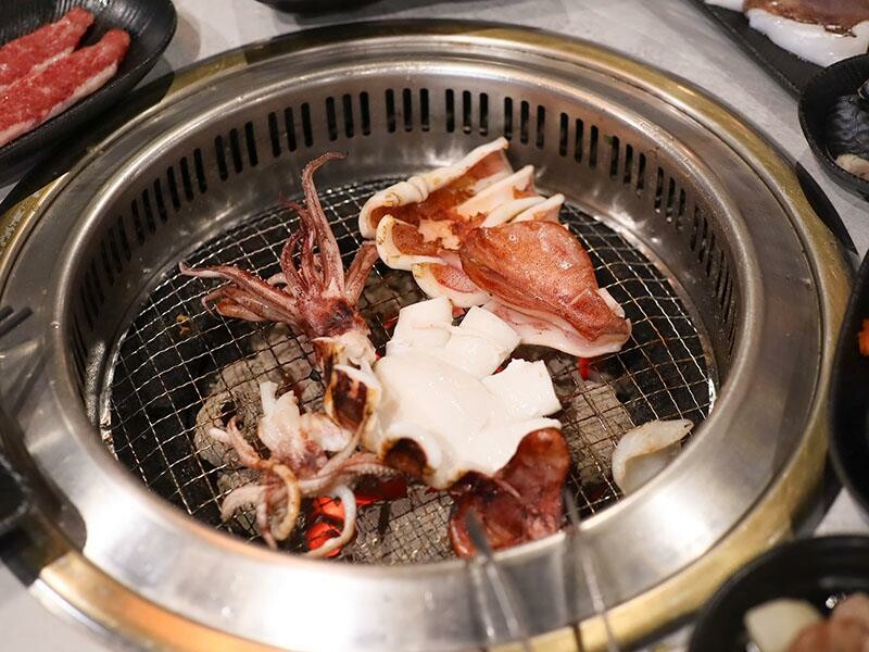 竹北燒肉吃到飽!肉當家燒肉一番799和牛海鮮任你點,啤酒也喝到飽。