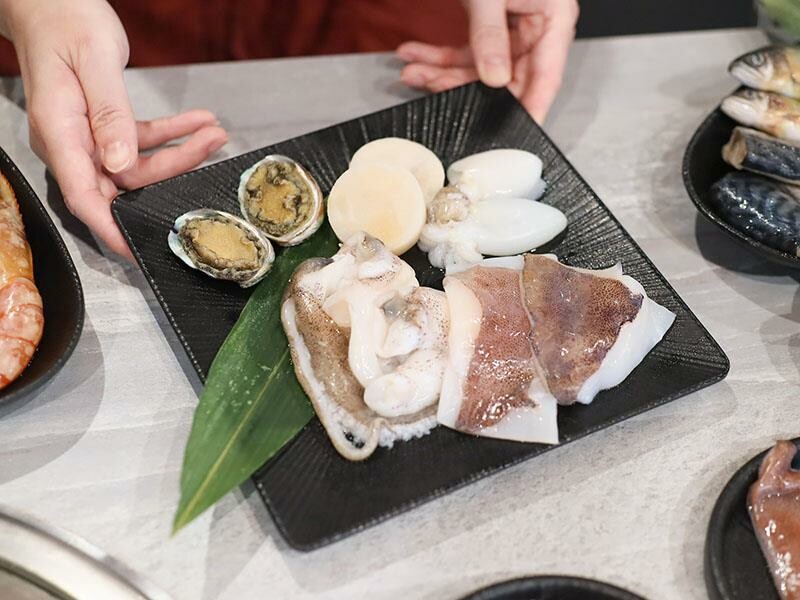 竹北燒肉吃到飽!肉當家燒肉一番799和牛海鮮任你點,啤酒也喝到飽。