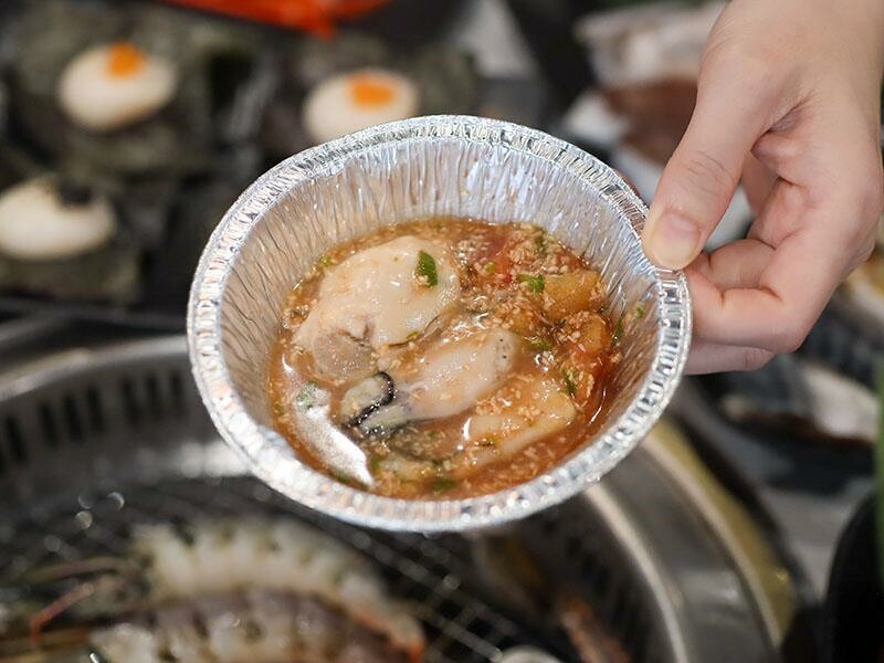 竹北燒肉吃到飽!肉當家燒肉一番799和牛海鮮任你點,啤酒也喝到飽。