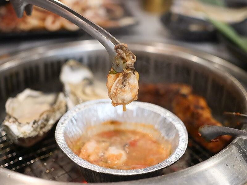 竹北燒肉吃到飽!肉當家燒肉一番799和牛海鮮任你點,啤酒也喝到飽。