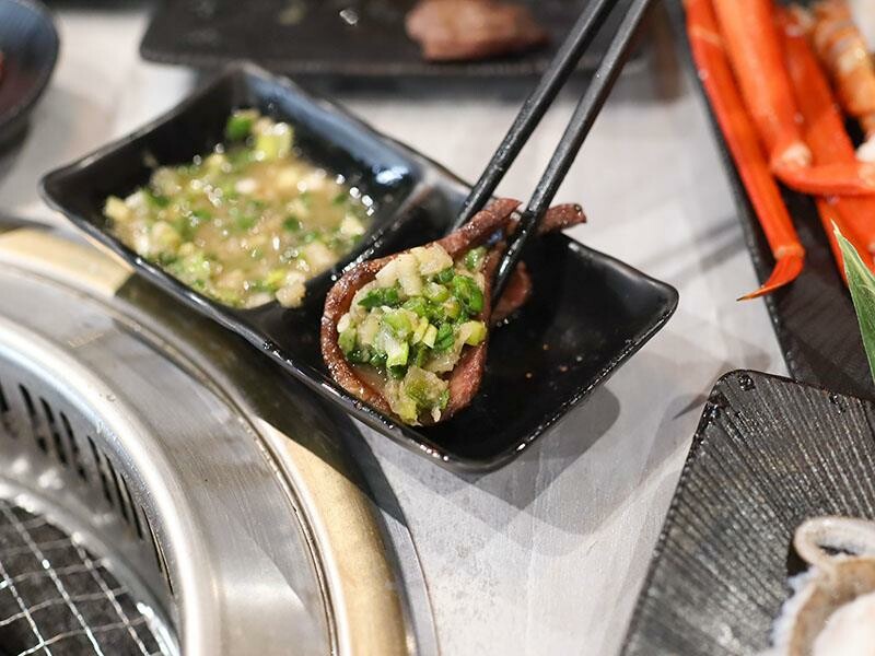 竹北燒肉吃到飽!肉當家燒肉一番799和牛海鮮任你點,啤酒也喝到飽。