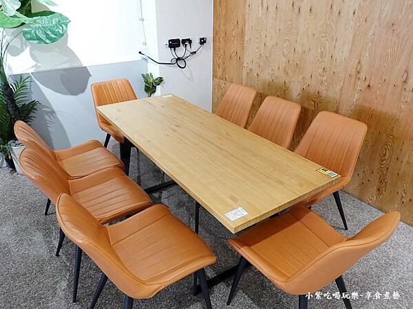 1樓用餐環境-2025成真咖啡桃園中正店 (3).jpg 1樓用餐環境-2025成真咖啡桃園中正店 (3).jpg
