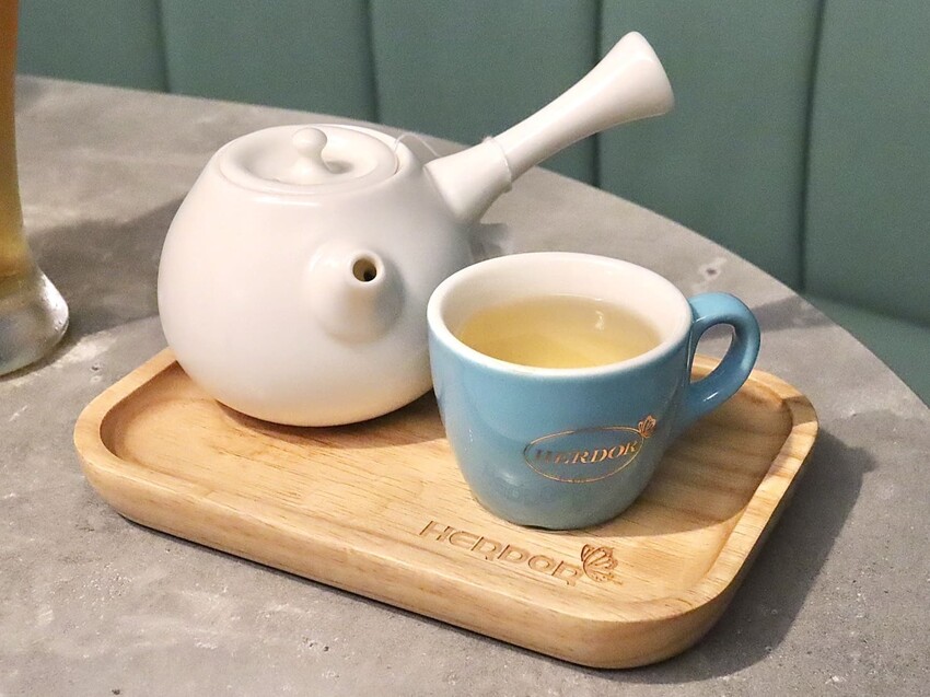 禾多餐酒館｜小巨蛋巷弄裡的高人氣餐酒館，餐點充滿驚喜超好吃。大推花雕酒奶油海鮮燉飯。約會聚餐首選 – 艾瑞絲的吃貨日常