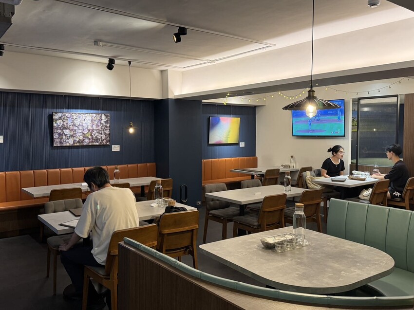 禾多餐酒館｜小巨蛋巷弄裡的高人氣餐酒館，餐點充滿驚喜超好吃。大推花雕酒奶油海鮮燉飯。約會聚餐首選 – 艾瑞絲的吃貨日常