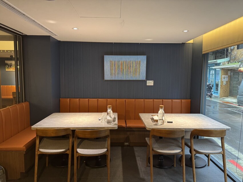 禾多餐酒館｜小巨蛋巷弄裡的高人氣餐酒館，餐點充滿驚喜超好吃。大推花雕酒奶油海鮮燉飯。約會聚餐首選 – 艾瑞絲的吃貨日常