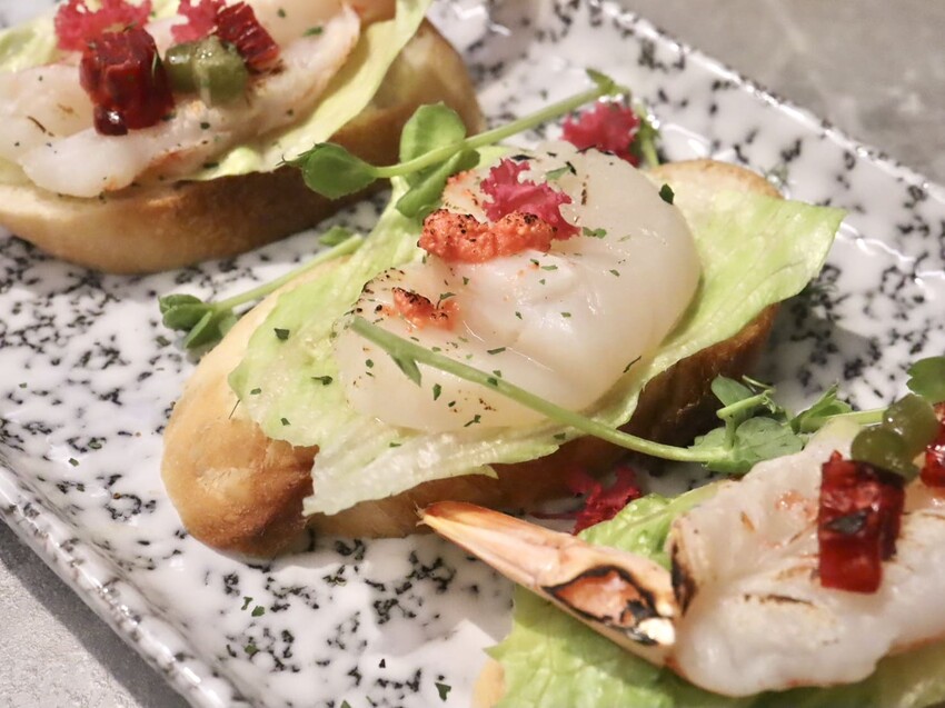 禾多餐酒館｜小巨蛋巷弄裡的高人氣餐酒館，餐點充滿驚喜超好吃。大推花雕酒奶油海鮮燉飯。約會聚餐首選 – 艾瑞絲的吃貨日常