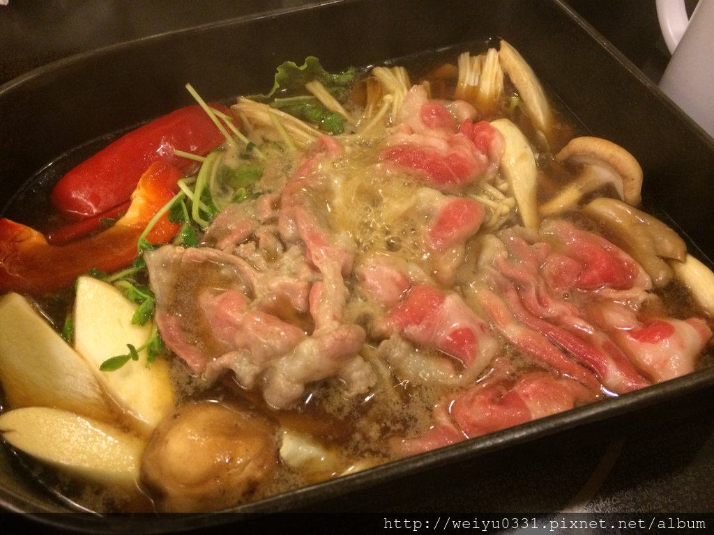 古亭捷運站巷弄人氣美食、中正紀念堂壽喜燒吃到飽－《鋤燒壽喜燒》杭州店！