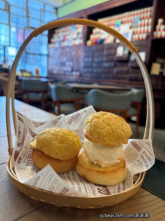 大稻埕復古老宅咖啡廳！窩窩咖啡Wooo Coffee打造懷舊港式料理與藝文空間。