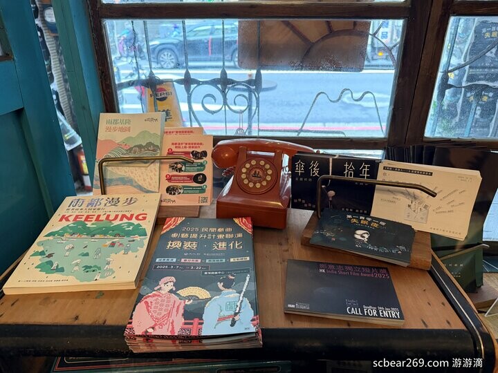 大稻埕復古老宅咖啡廳！窩窩咖啡Wooo Coffee打造懷舊港式料理與藝文空間。