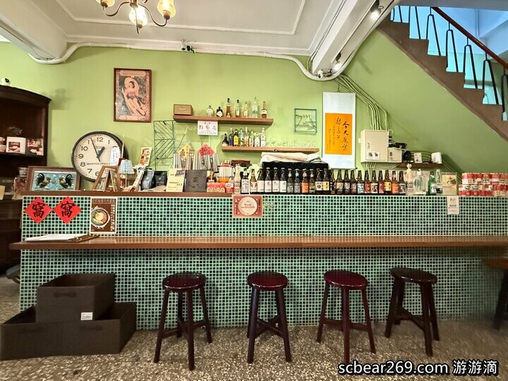 大稻埕復古老宅咖啡廳！窩窩咖啡Wooo Coffee打造懷舊港式料理與藝文空間。