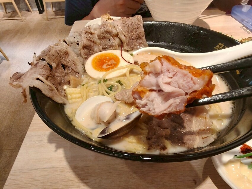 “內湖拉麵推薦”西湖麵匡匡拉麵食堂-麵條爽滑Q彈加麵不加價!