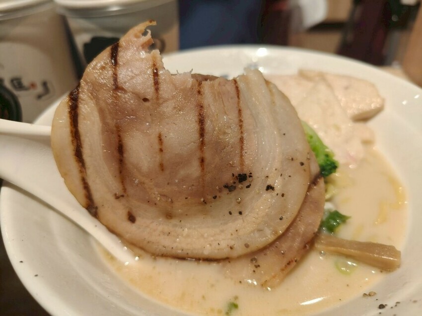 “內湖拉麵推薦”西湖麵匡匡拉麵食堂-麵條爽滑Q彈加麵不加價!