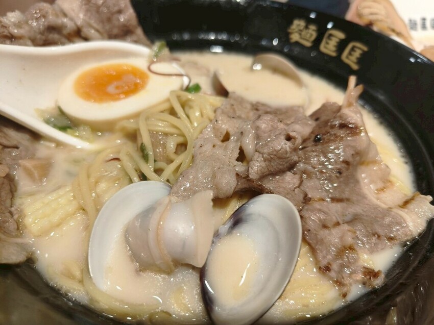 “內湖拉麵推薦”西湖麵匡匡拉麵食堂-麵條爽滑Q彈加麵不加價!