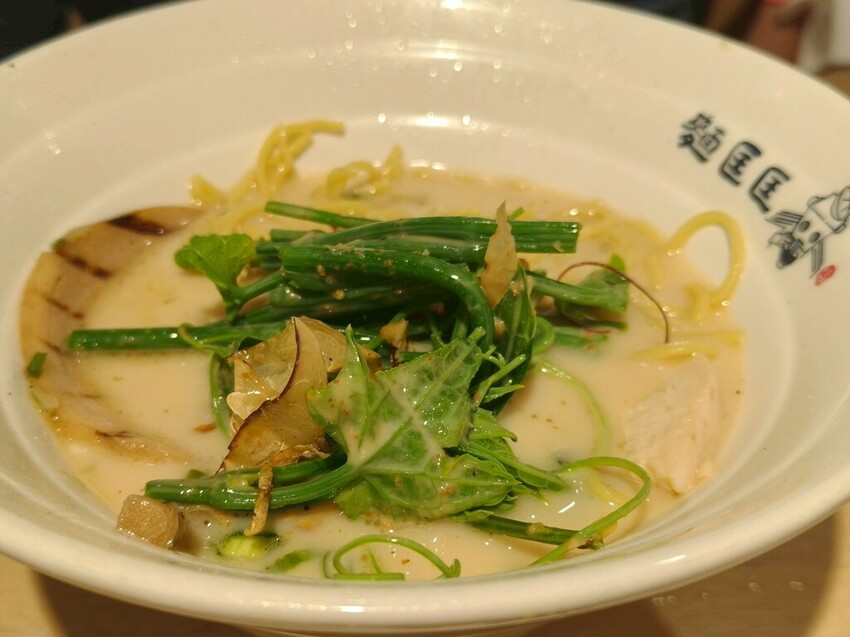 “內湖拉麵推薦”西湖麵匡匡拉麵食堂-麵條爽滑Q彈加麵不加價!