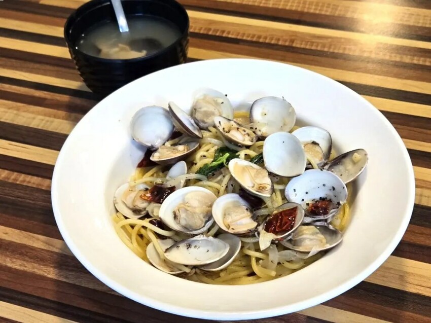 禾田複合式餐坊｜新店人在地美食餐廳！泰式檸檬魚套餐、蒜香辣味蛤蠣義大利麵新鮮又美味！新店安坑餐廳推薦、新店安坑美食推薦 - 佛系旅遊筆記
