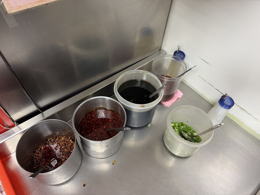 【台北中正美食】藍記麻辣鍋,在地30多年的傳統口味火鍋,鴨血 【台北中正美食】藍記麻辣鍋,在地30多年的傳統口味火鍋,鴨血